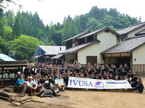 多くのボランティア